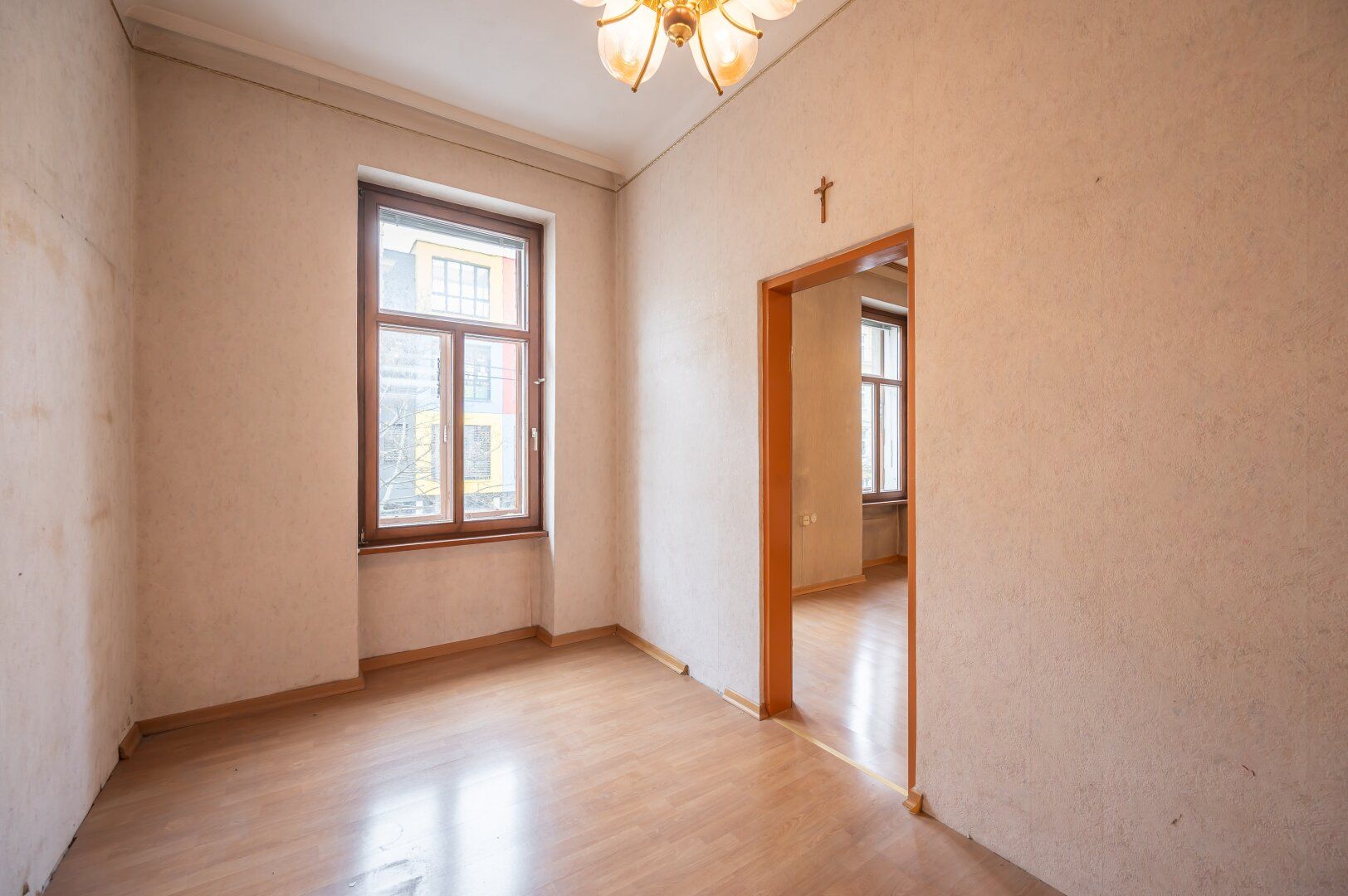 ++NEU++Sanierungsbedürftige 2-Zimmer Altbauwohnung - toller Grundriss