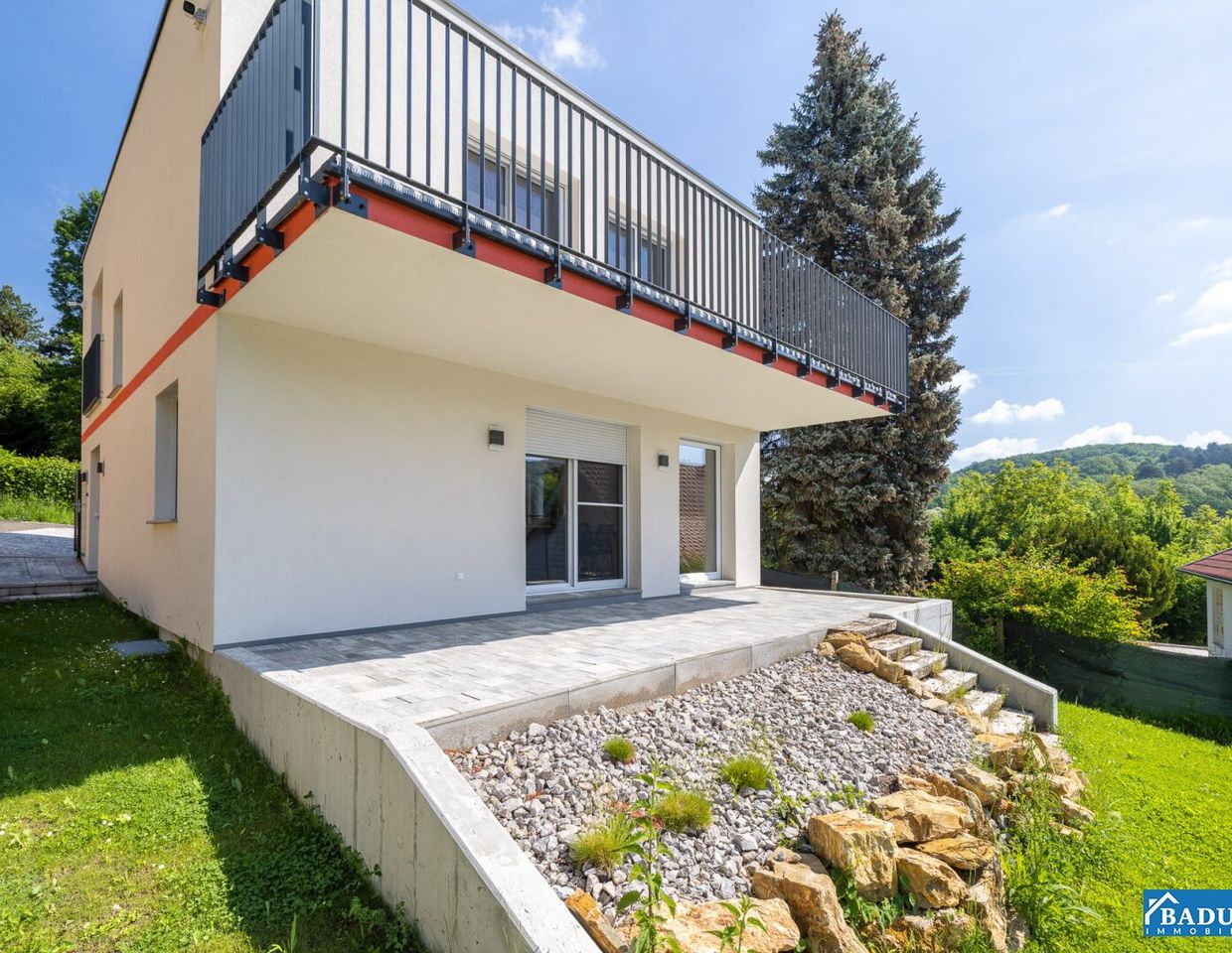 EICHGRABEN I DAUERHAFTE LEBENSFREUDE IN FEINER UMGEBUNG I HOCHWERTIGES ARCHITEKTENHAUS MIT MIT GRÜNBLICK