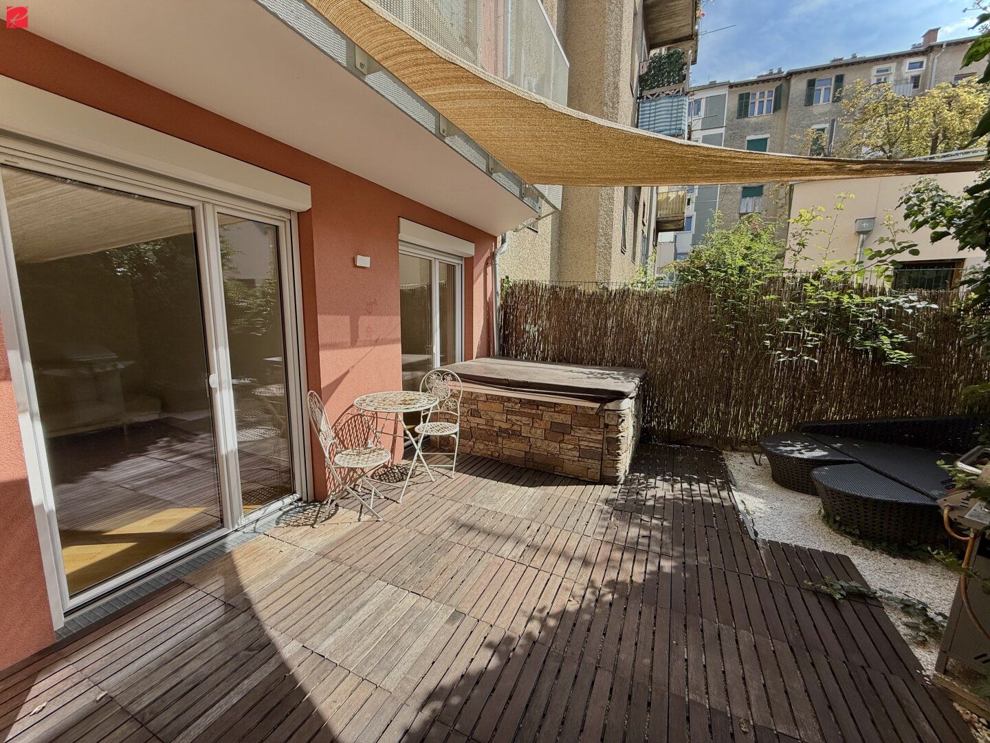 Sonniges Gartenjuwel: Helle Zimmer mit Terrassenzugang!