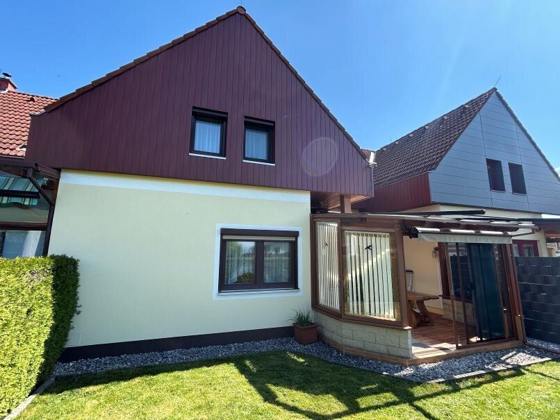142m² Wohnfläche, 20m² Wintergarten, Garten, 2 Garagen - Top Reihenhaus in Top Zustand in 8642 Sankt Lorenzen