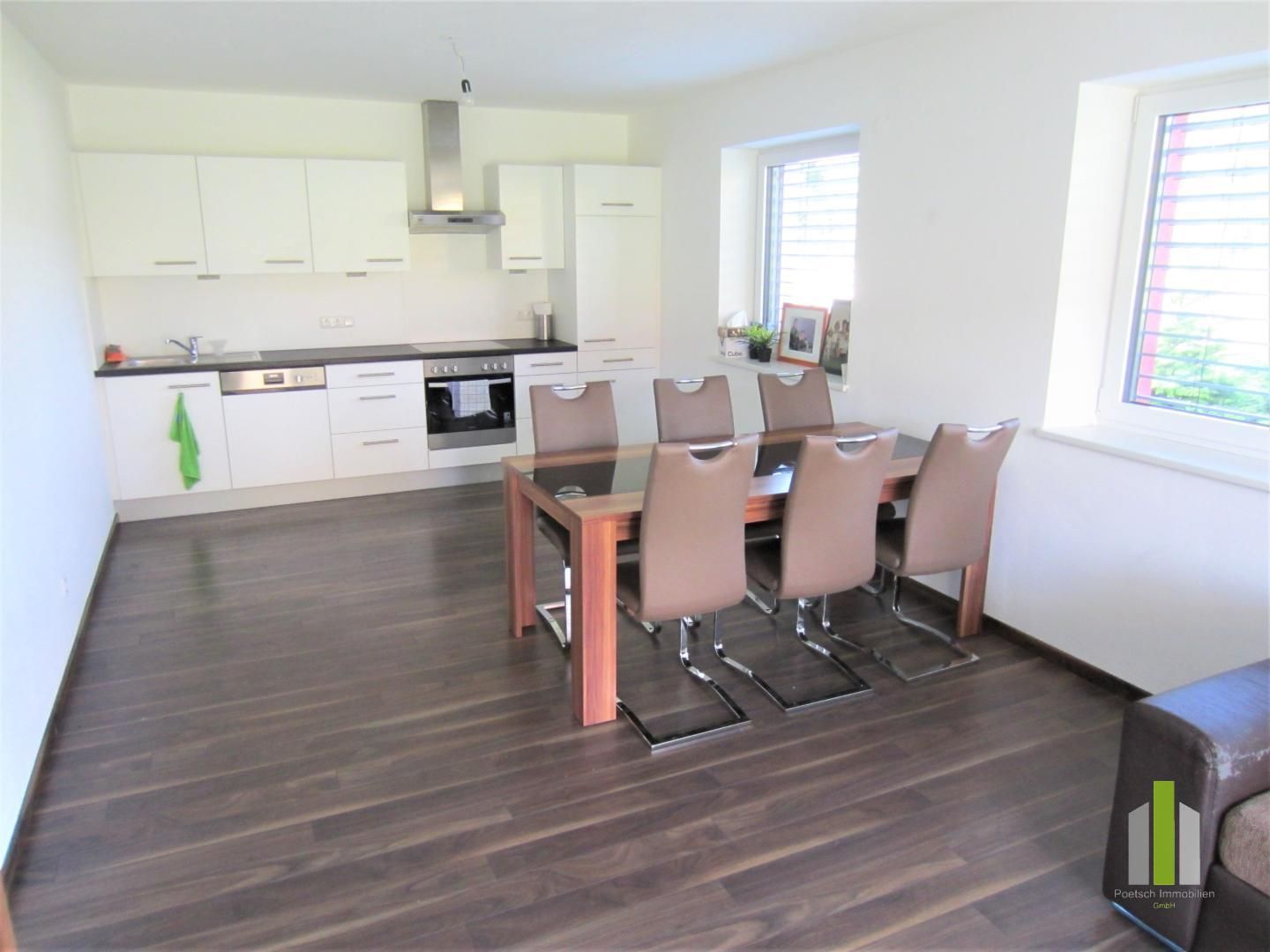Moderne 2-Zi.-Wohnung mit Balkon - fast wie neu!