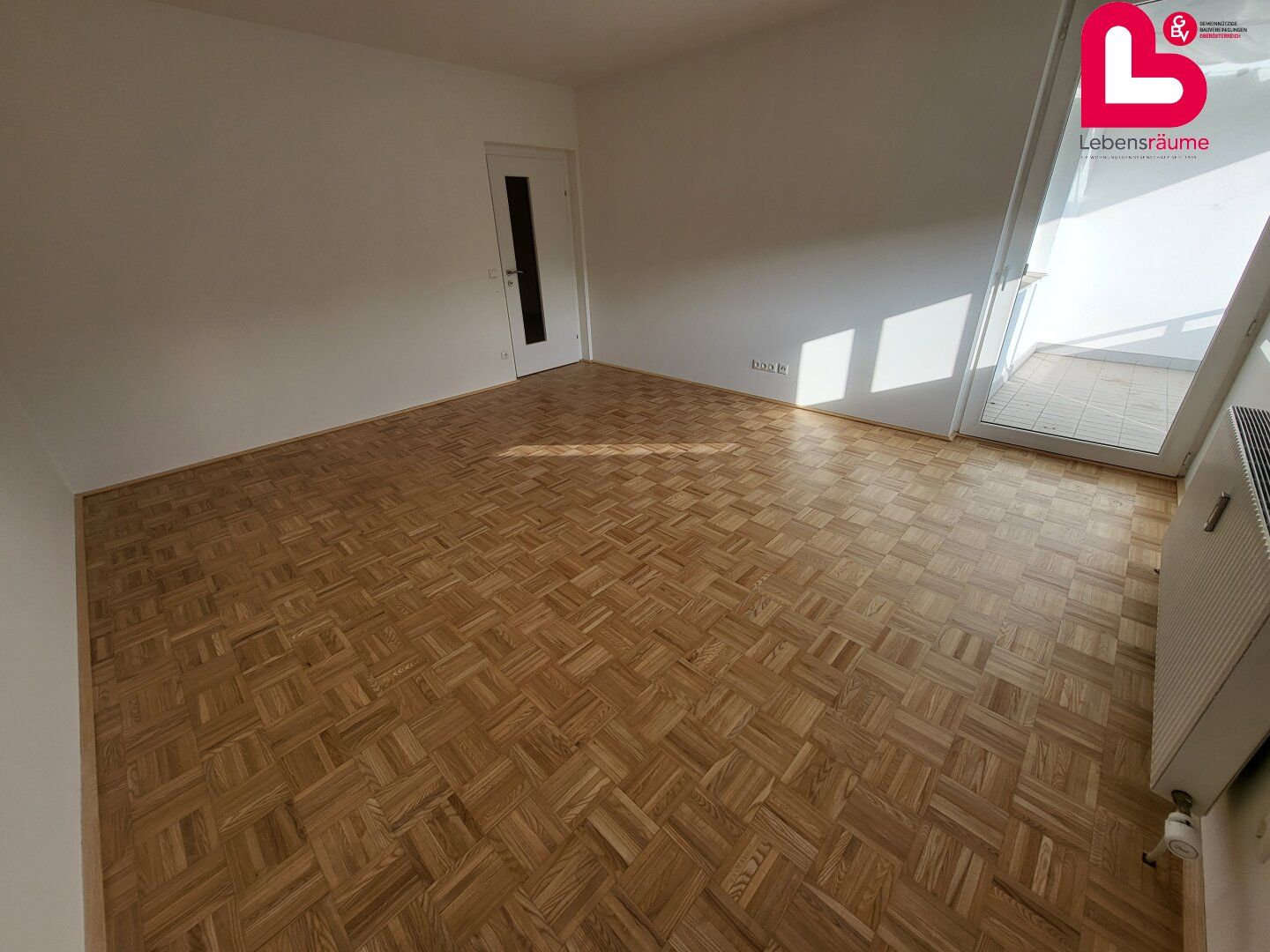 *3 Mon mietreduziert* Großzügige 3-Zimmer Wohnung mit sonniger Loggia - Visning 3