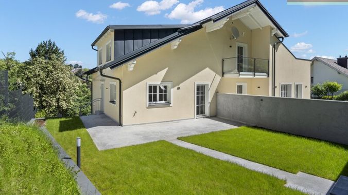 Südansicht Top 2 mit Garten