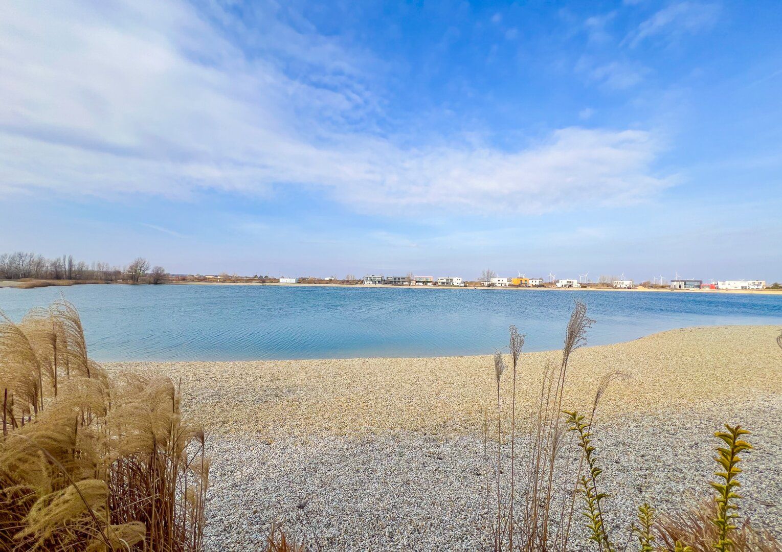 Einzigartiges Wohnen am Wasser - Luxus, Komfort und Natur vereint