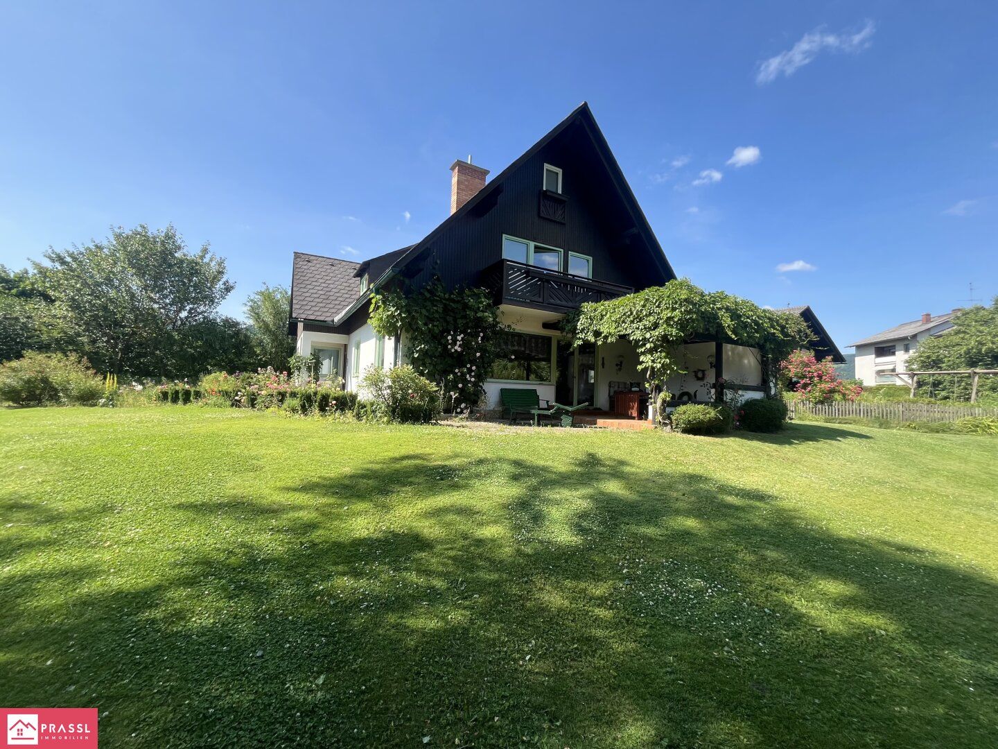 Charmantes Wohnhaus mit parkähnlicher Gartenanlage für nur 349.900 Euro! Jetzt Kaufen!