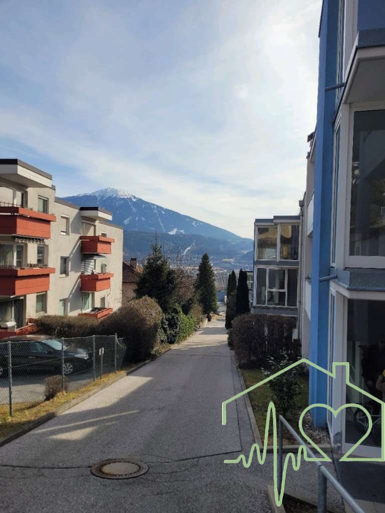 Renovierte 2-Zimmer-Wohnung mit Balkon in Hötting - Ihr neues Zuhause!