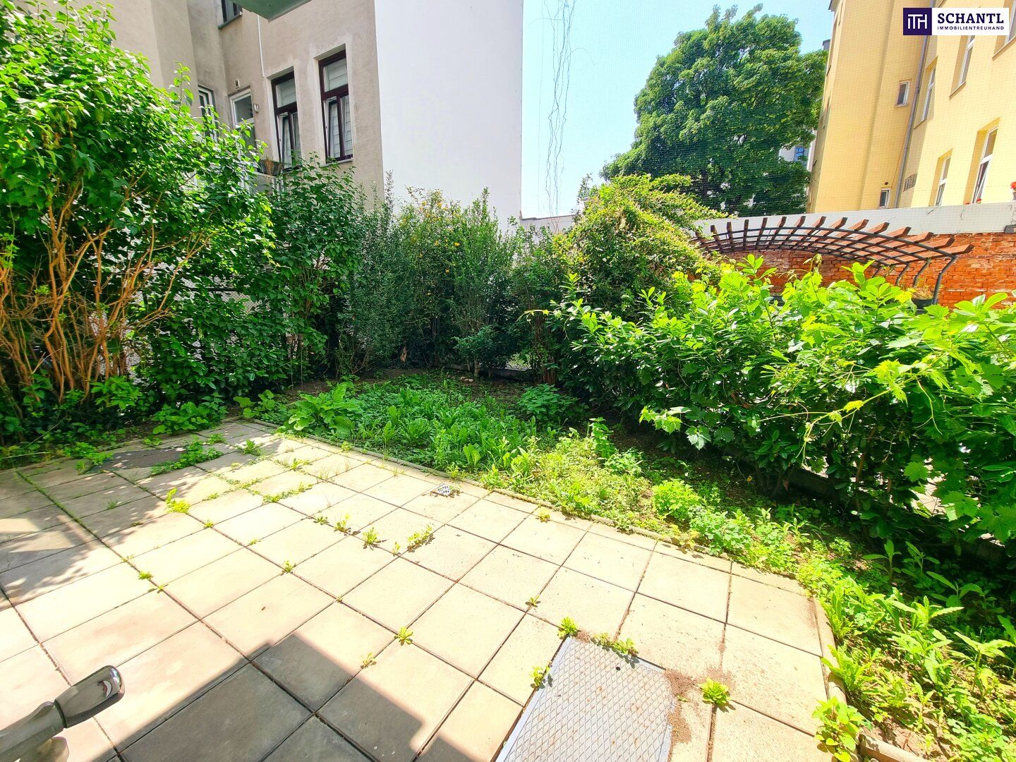 Frühjahrsaktion! Seltenheit! Perfekte Gartenwohnung - Hier will ich leben! Traumhaft saniertes Altbauhaus + Hofseitige Terrasse und Garten + Tolle Infrastruktur und Anbindung + Lebensqualität! Jetzt zugreifen!