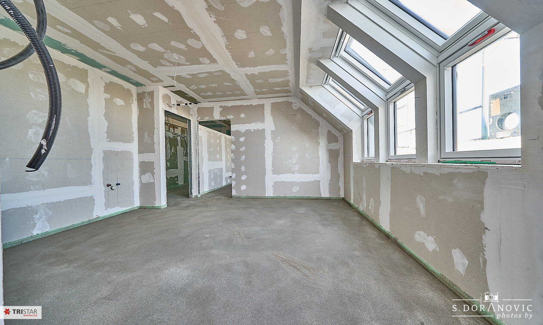 NEU! ++ ERSTBEZUG ++ SCHLÜSSELFERTIG ++ 4 EXKLUSIVE DACHGESCHOSSWOHNUNGEN ++ 1180 WIEN ++
