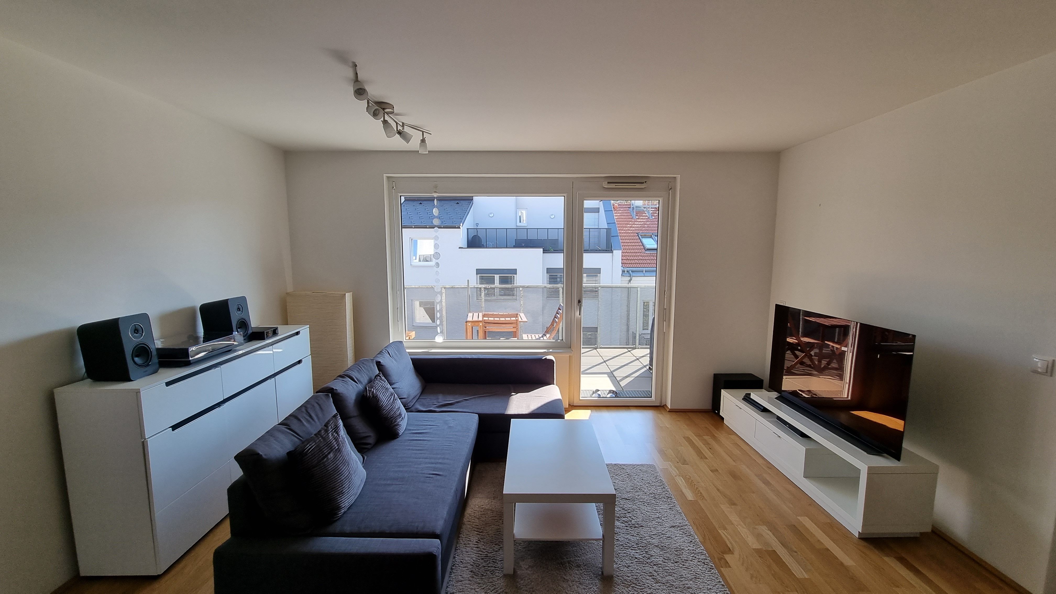 2-Zimmerwohnung mit Südbalkon in Innenhoflage (Neubau, keine Provision)