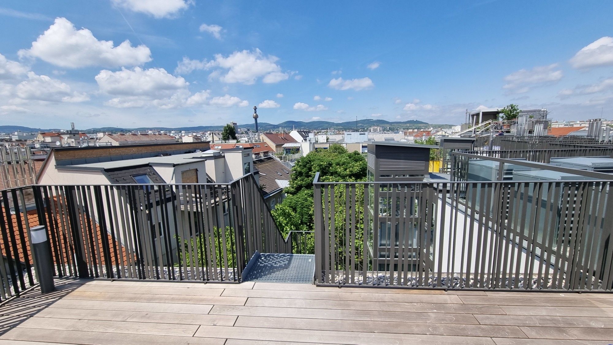 Dachgeschoß Wohnung - Erstbezug