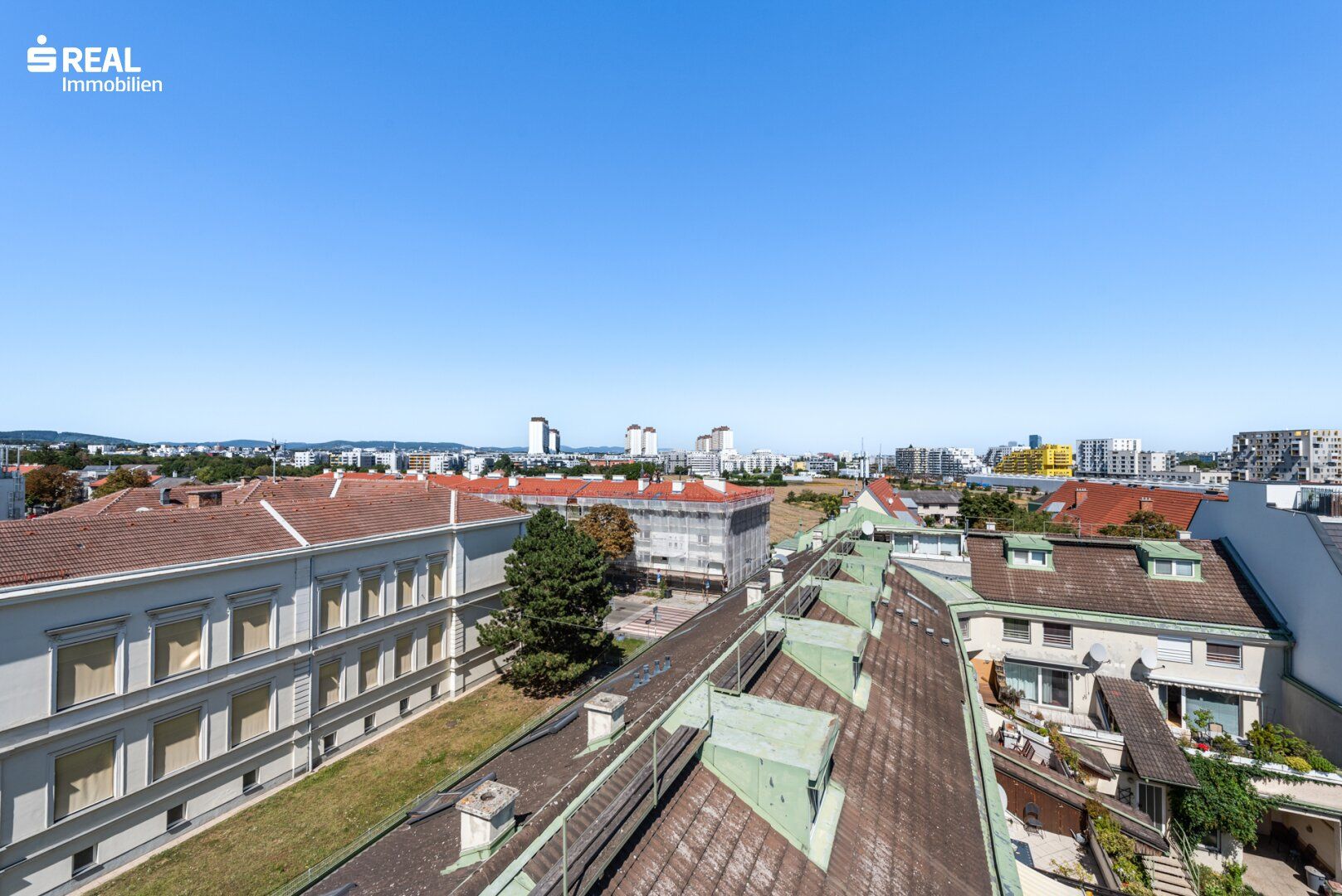 s REAL - Open House am 12.09.25 - Neubau: Dachterrassenwohnung mit Weitblick & Komfort