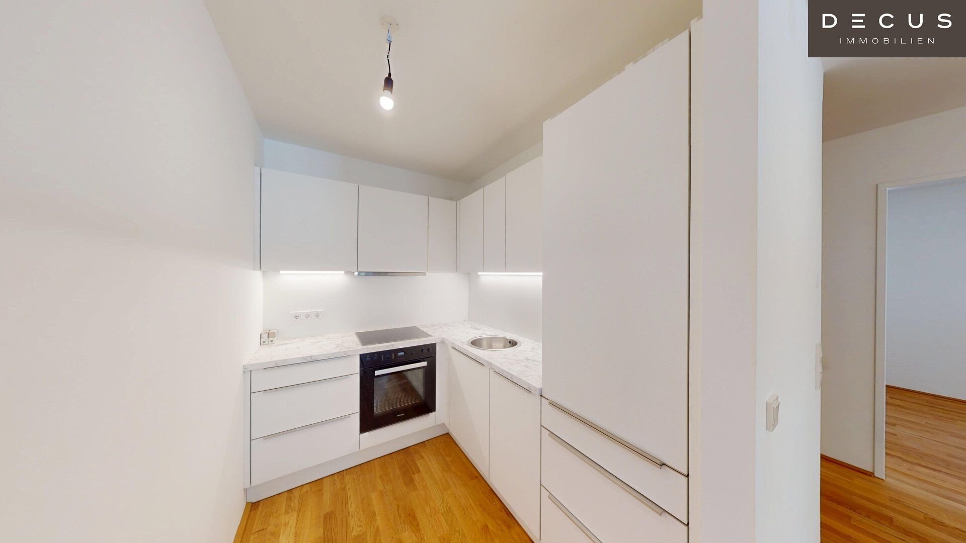 | 3 ZIMMER | BALKON | ST. VEIT GASSE 25 | ERSTBEZUG IN HIETZING | MIETBEGINN PER 01. DEZEMBER 2025