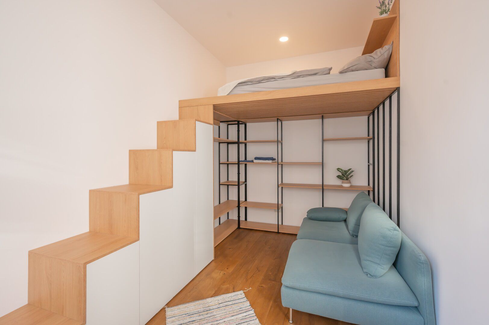++Freier Mietzins++ Einzigartiges 1-Zimmerapartment mit Tischlermöblierung, perfekt für Anleger!