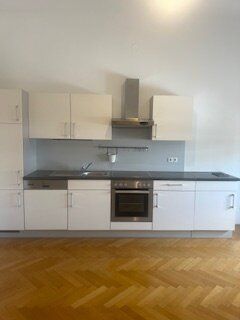 PREISHIT bis 30.11.2027 gefördert: Gepflegte, helle Altbau-Wohnung in Graz: Ideal für Singles oder Paare! Nur 467,78 € mtl.