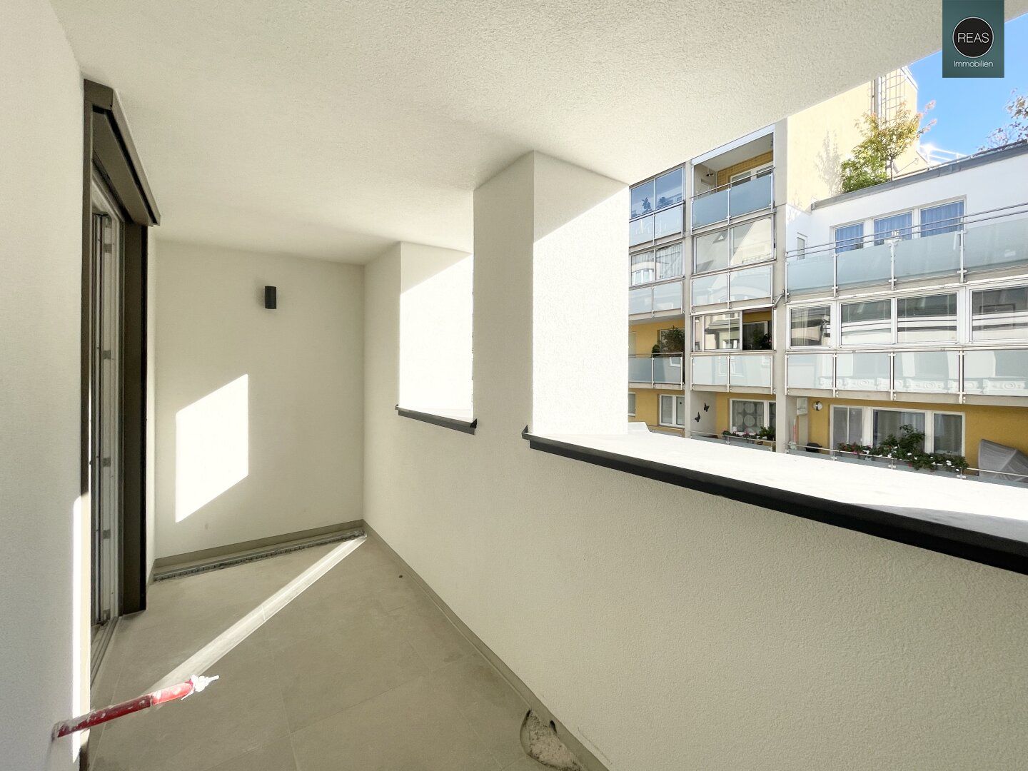 Erstbezug: Hochwertig ausgestattetes Apartment mit Traum - Loggia im trendigen Ottakring!