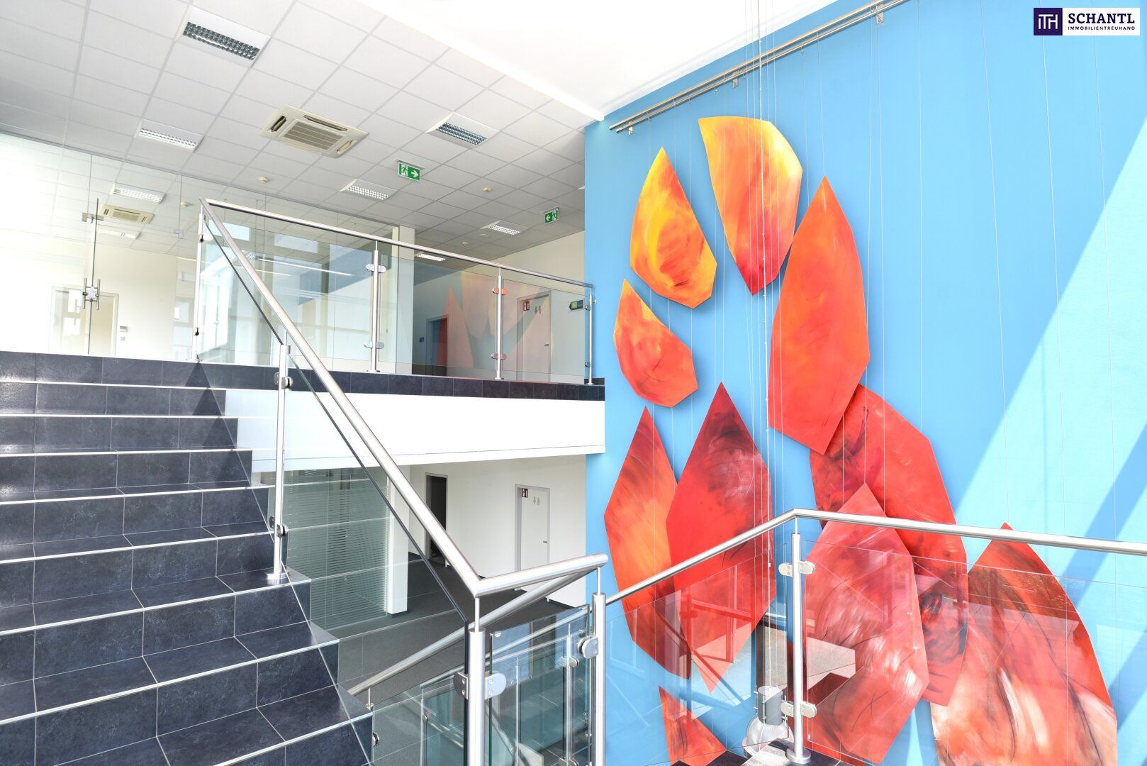 GRAZ/AUTAL: TOP Gewerbeimmobilie sofort verfügbar! Büro- und Geschäftsräumlichkeiten auf 85 m² mit erstklassiger Ausstattung, KFZ-Abstellplätzen, E-Ladestationen & Klimaanlage! Gleich Termin vereinbaren! - Ansicht 5