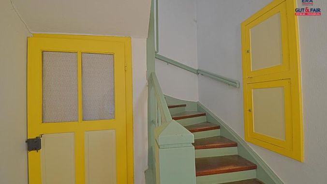 Stufenaufgang/Vorraum