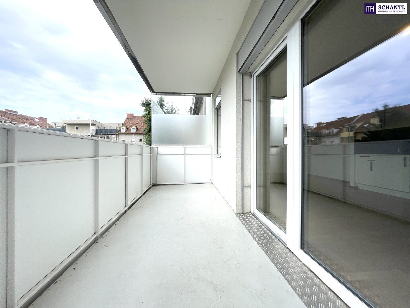 TRAUM LOGGIA: Feine, moderne GARCONNIERE in Graz Eggenberg! Blick in den traumhaft grünen Innenhof! TOP LAGE! Heizung inklusive! Ab August!