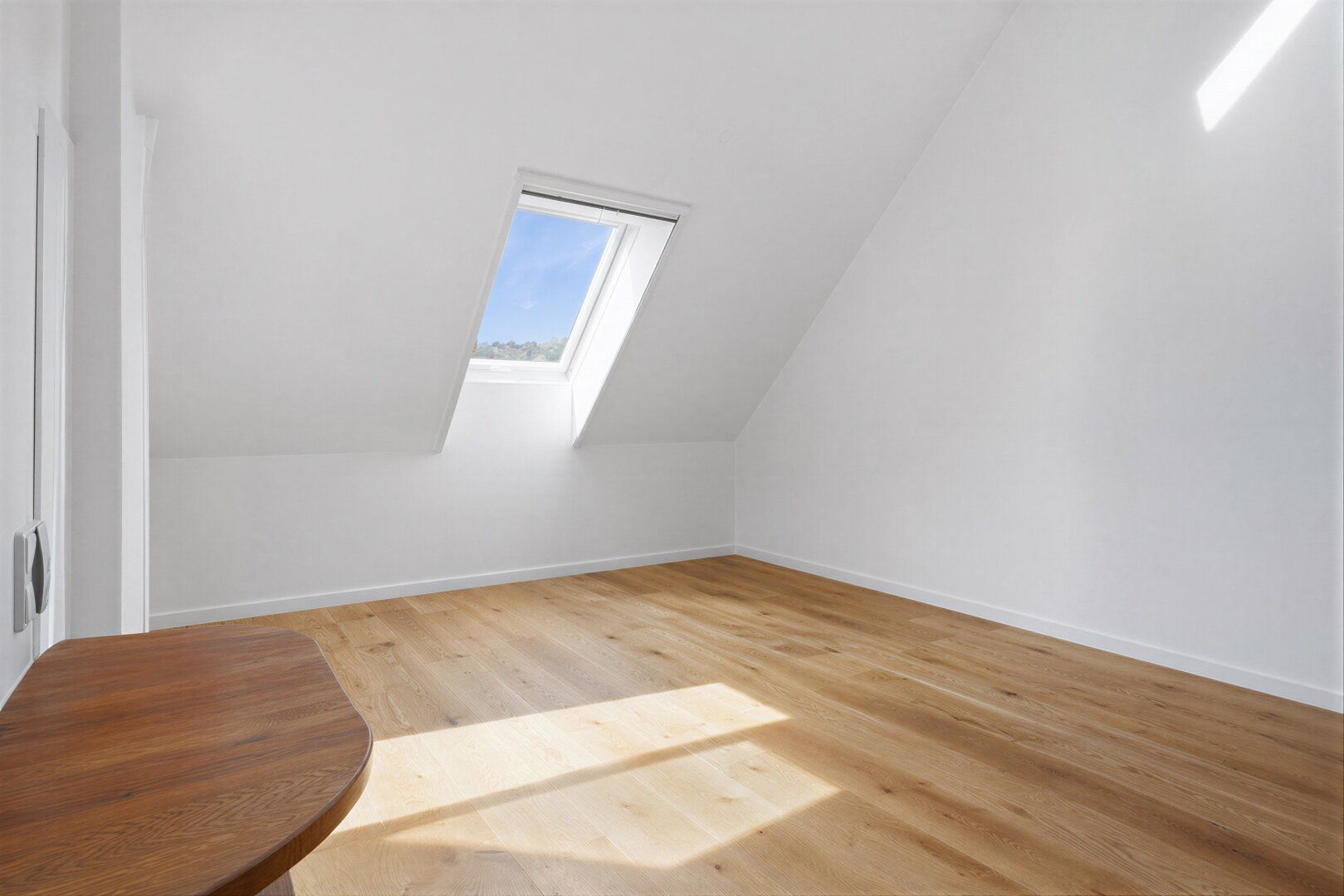 Exklusive Dachgeschoss-Maisonette in Bestlage mit Traumblick - View 2