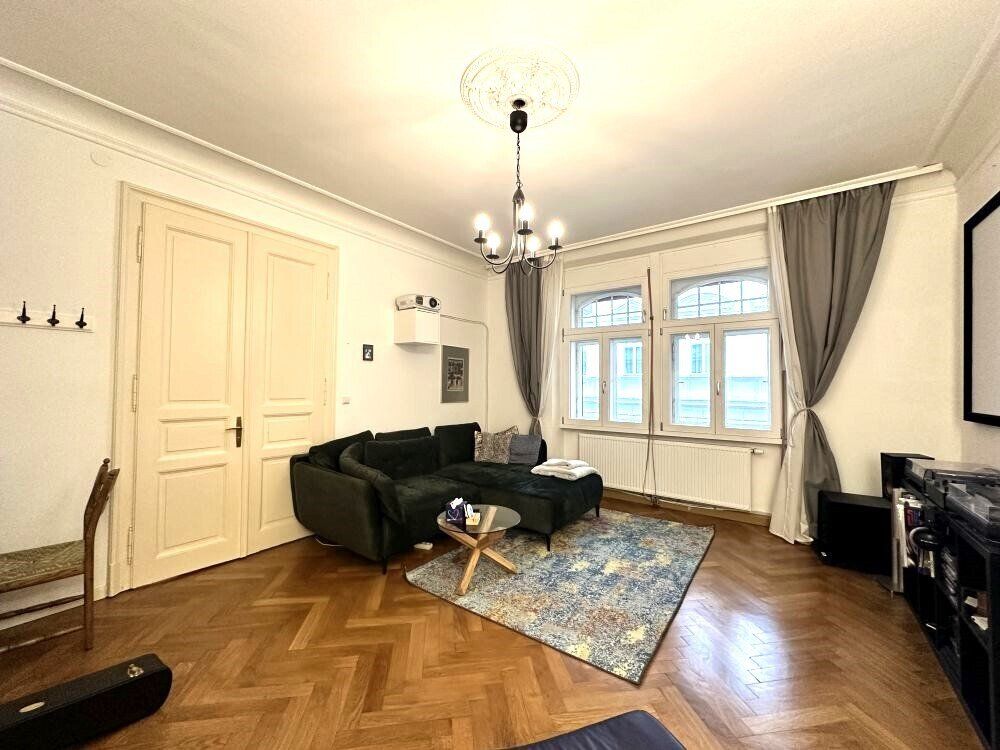 Charmante 3-Zimmer-Altbauwohnung mit separater Küche und Balkon unmittelbar neben dem Grazer Lendplatz - Unbefristeter Mietvertrag - Provisionsfrei!