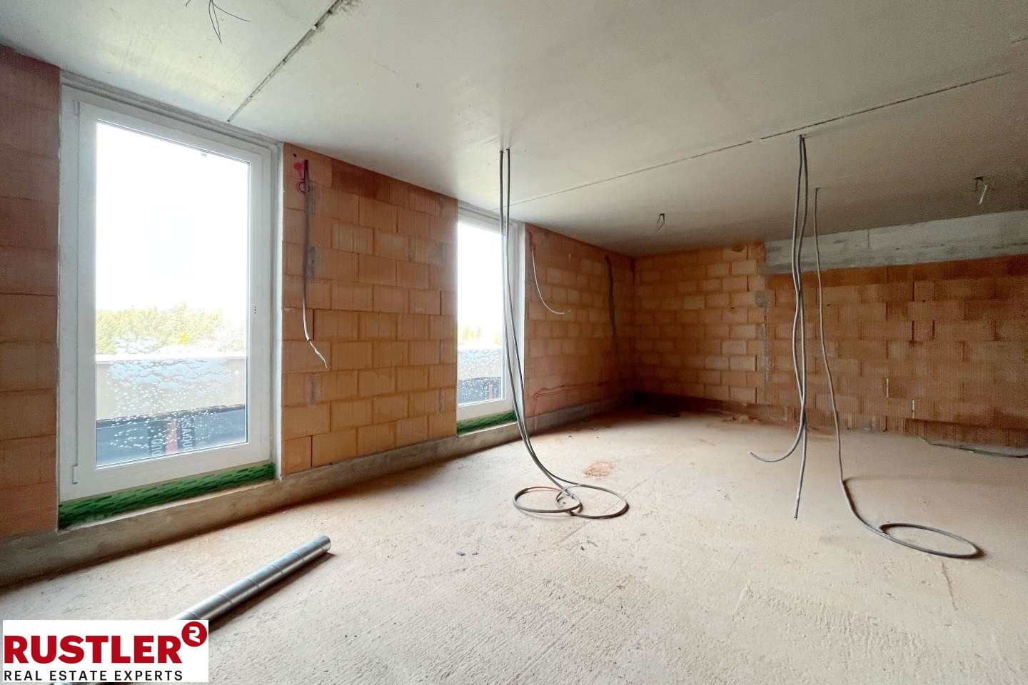 4 Zimmer Familientraum mit tollem Freibereich Besichtigungstermin vor Ort möglich!