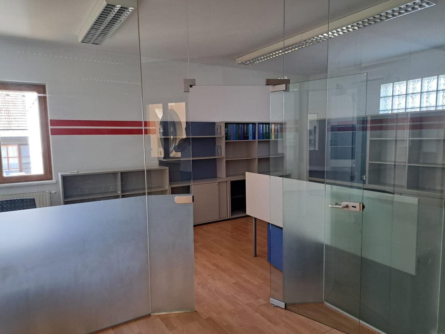 Bürofläche am Hauptplatz in Neusiedl am See - barrierefrei, klimatisiert und sofort verfügbar - Ansicht 4