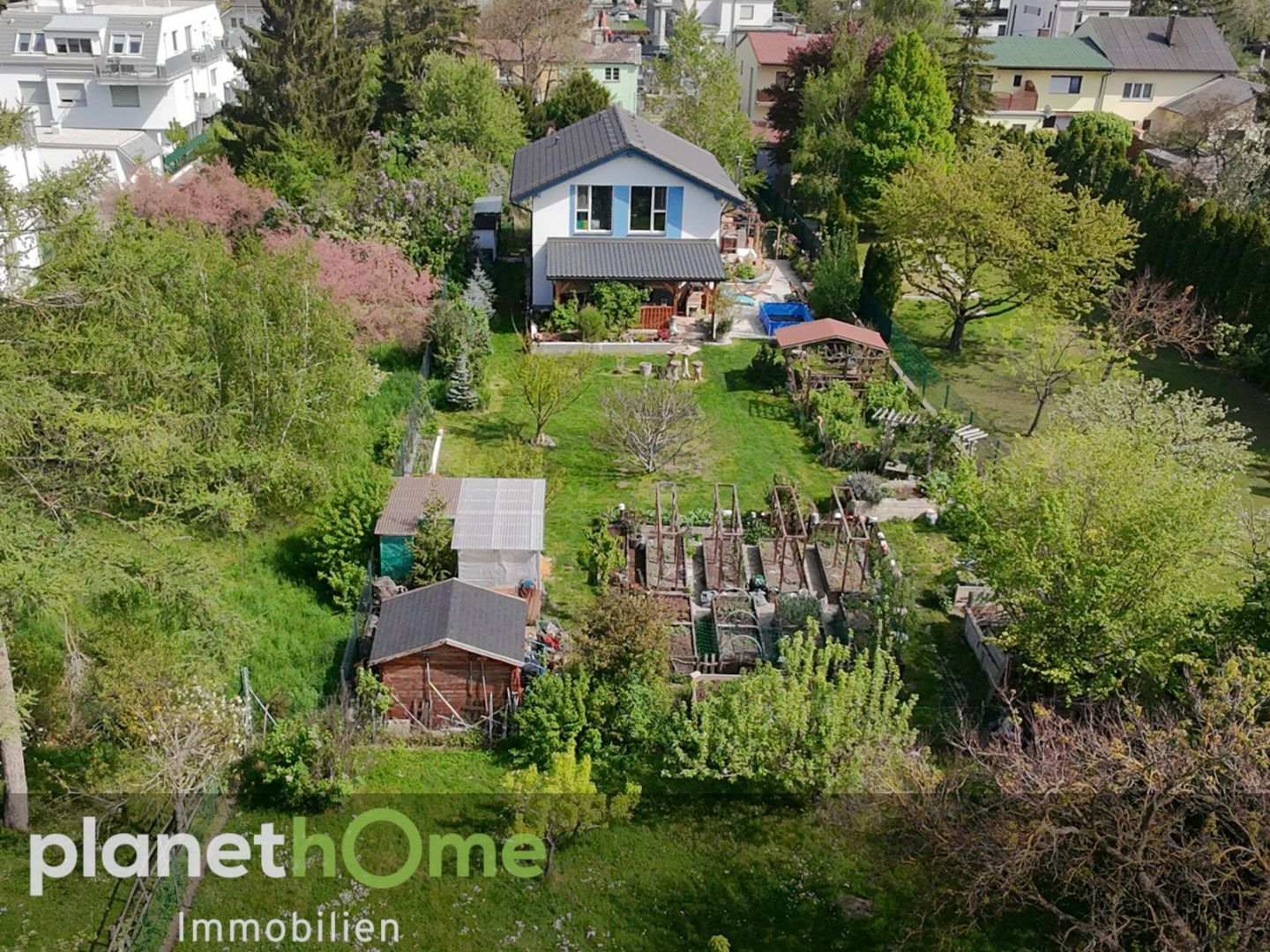 Gartenidyll trifft modernes Wohnhaus in Hirschstetten!