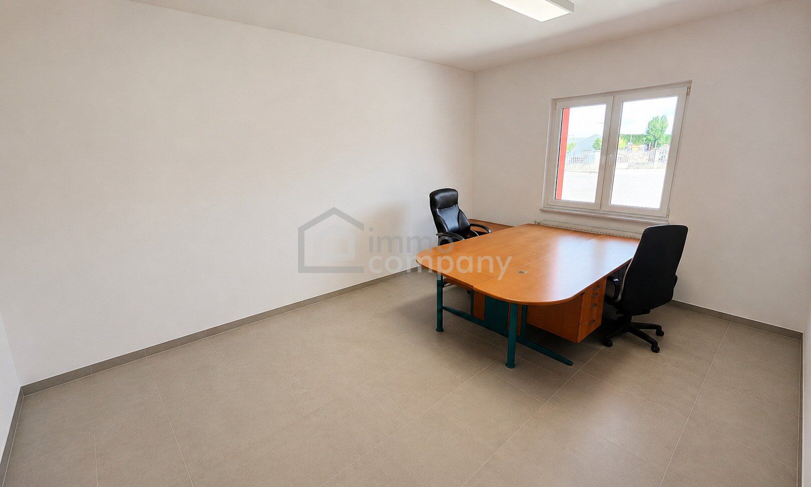 Dein Büro/Praxis/Gewerbe im Gewerbegebiet Hof/Leithagebirge!