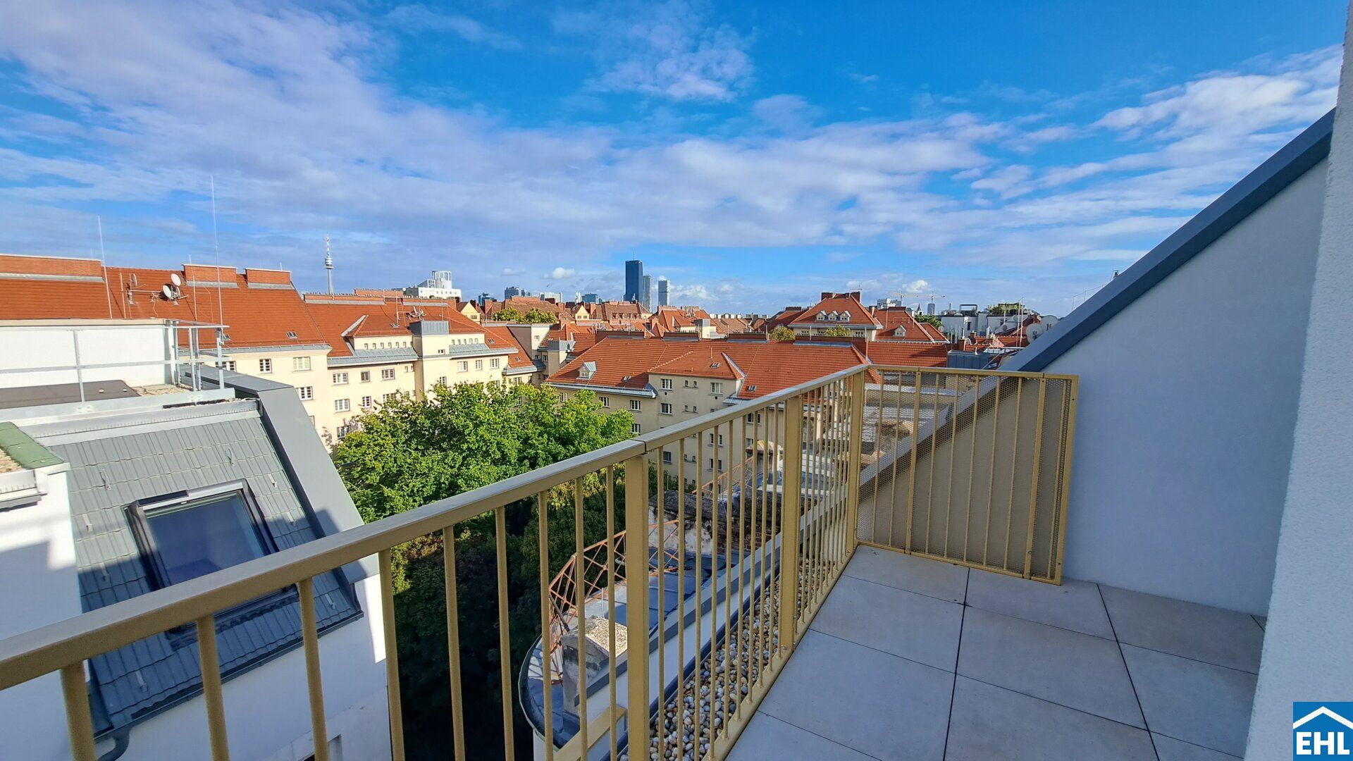 Weitblick investieren: Exklusive Dachgeschoß-Vorsorgewohnungen mit 360°-Ausblick in Top-Lage der Stadt
