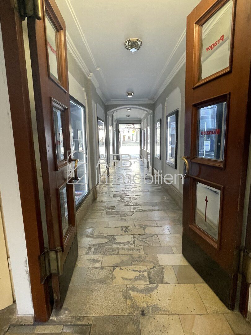 Besondere 3-Zimmer-Wohnung mitten in der Herrengasse