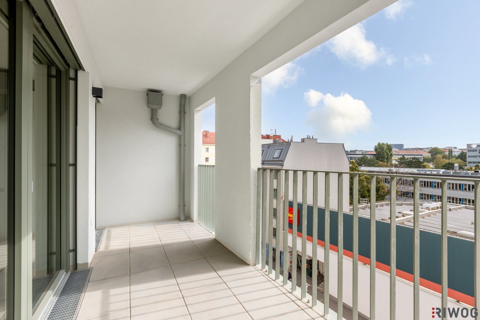 JETZT PROVISIONSFREI | ERSTBEZUG | 3-Zimmer Neubau mit ca. 8 m² Loggia | Fernwärme | TG-Stellplatz optional | Nachhaltiges Wohnbauprojekt