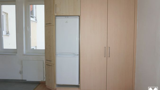 Küchenschränke und Kühlschrank