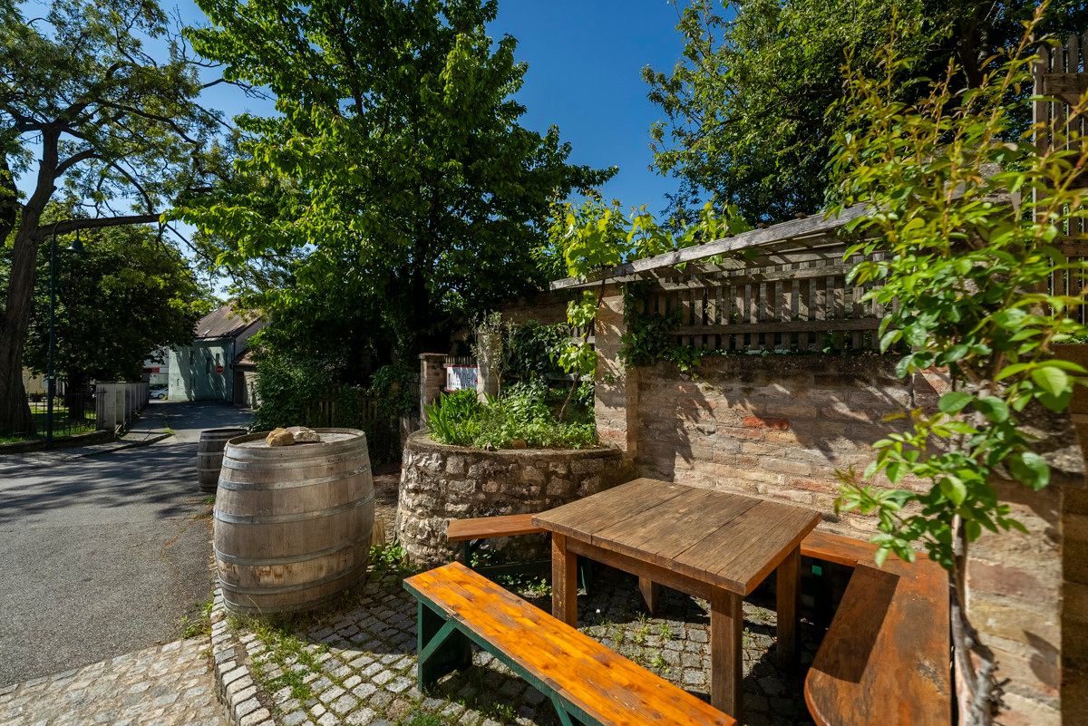 Traumhaftes Einfamilienhaus mit Vinothek im Herzen des Weinviertels