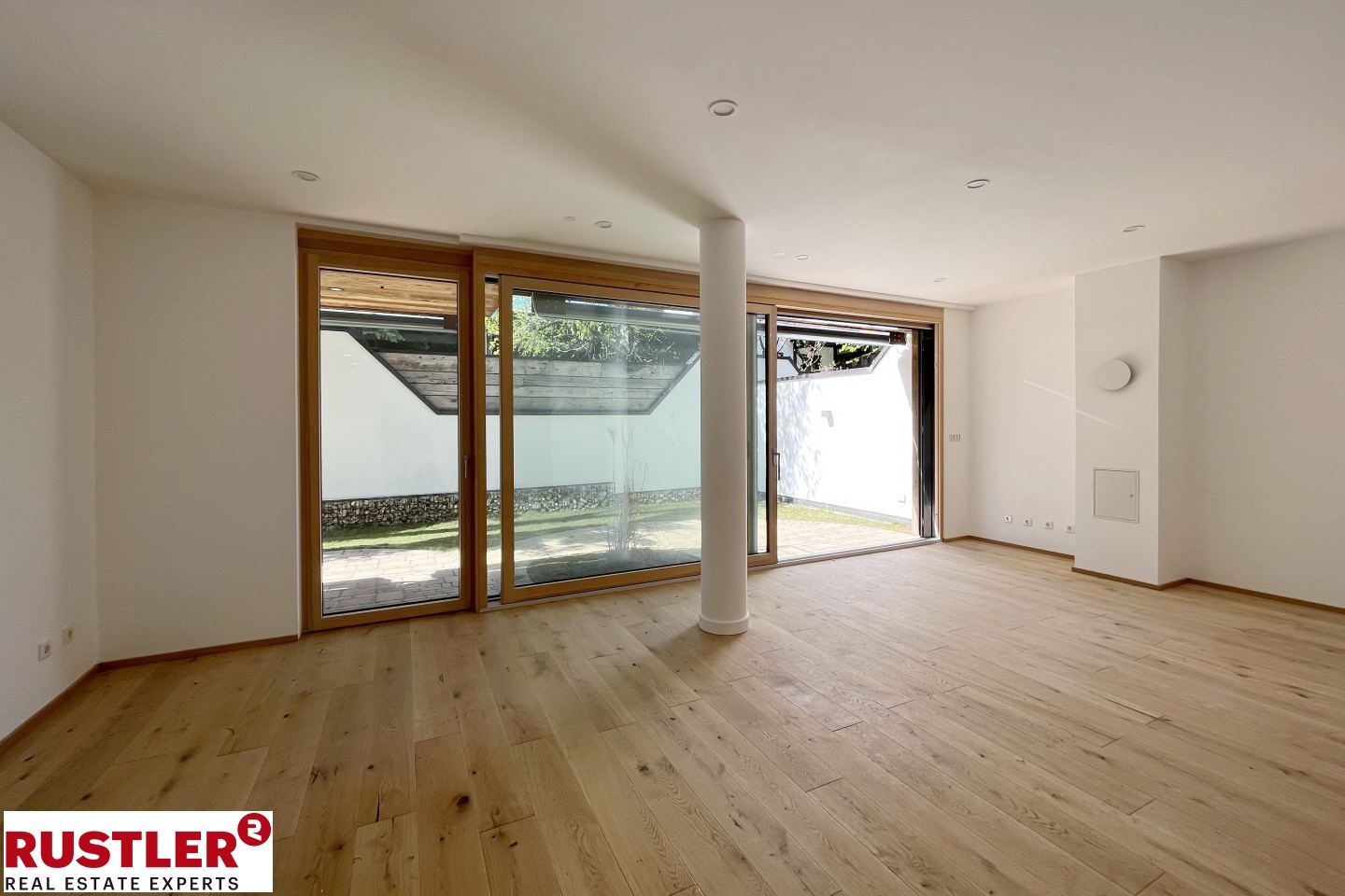 Gartenwohnung mit perfekter Tageslichtlage und separatem Bereich für flexible Nutzung