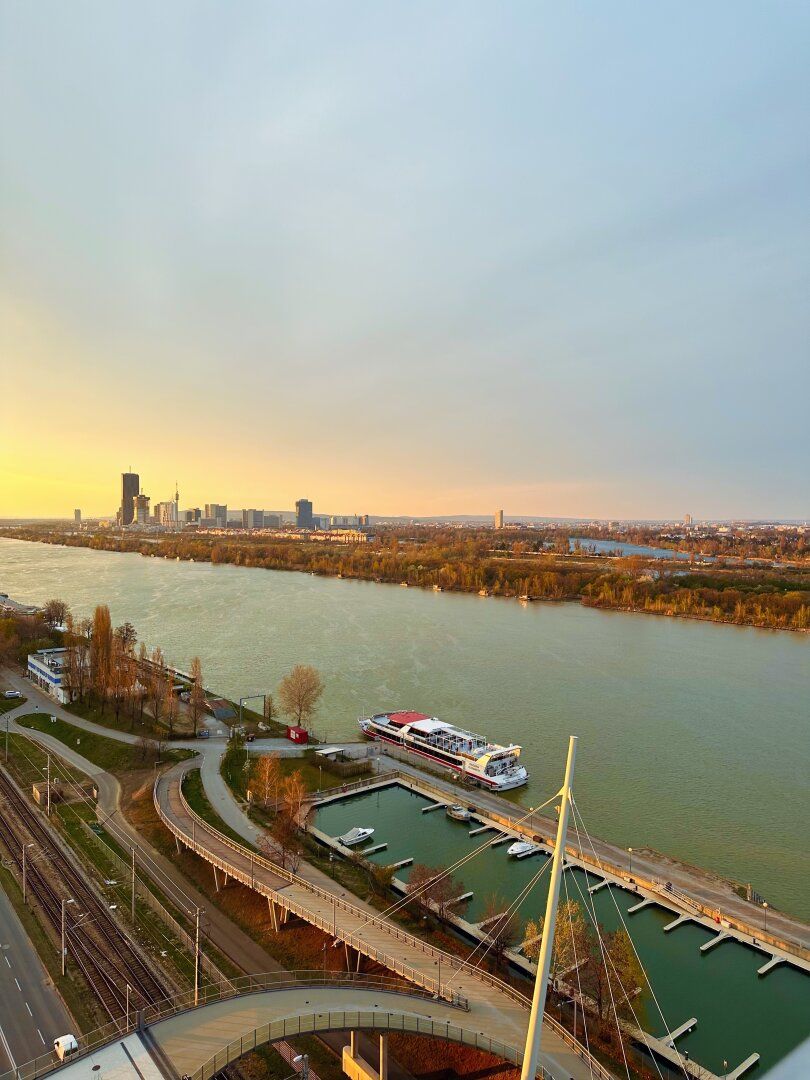 PROVISIONSFREI! Wohnen mit Weitblick - Panorama über die Donau aus dem 27. Stock!