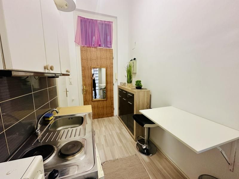 Stilvoll wohnen in wohltuender Atmosphäre   Altbau mit Herz