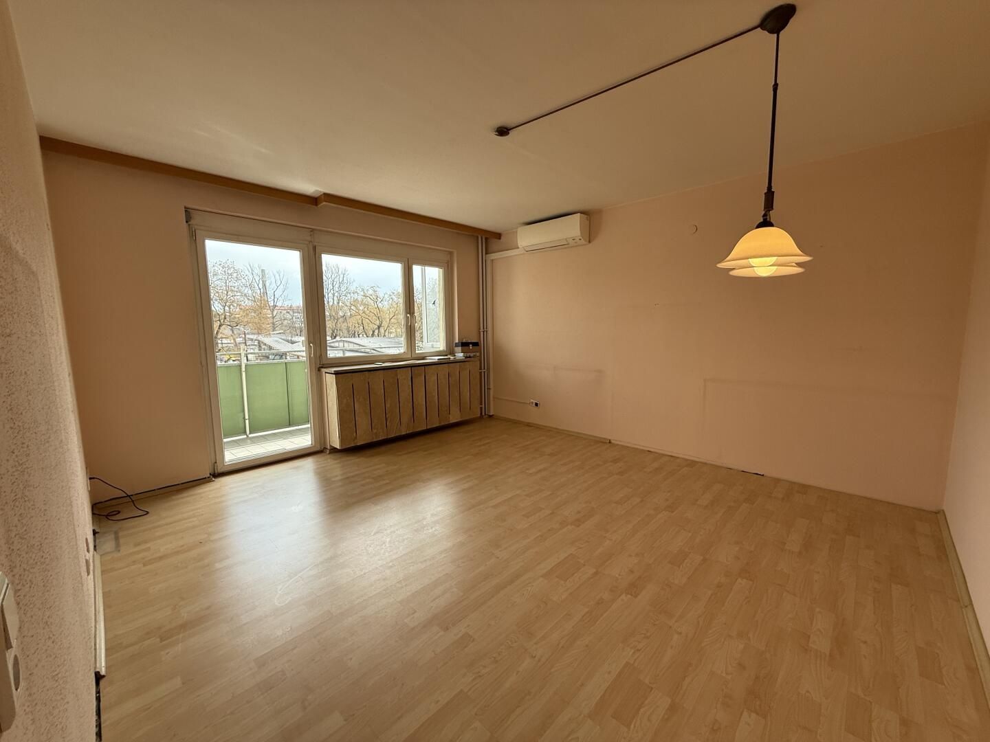 Familienwohnung mit 3 Zimmer + Küche und Balkon ++Videorundgang++