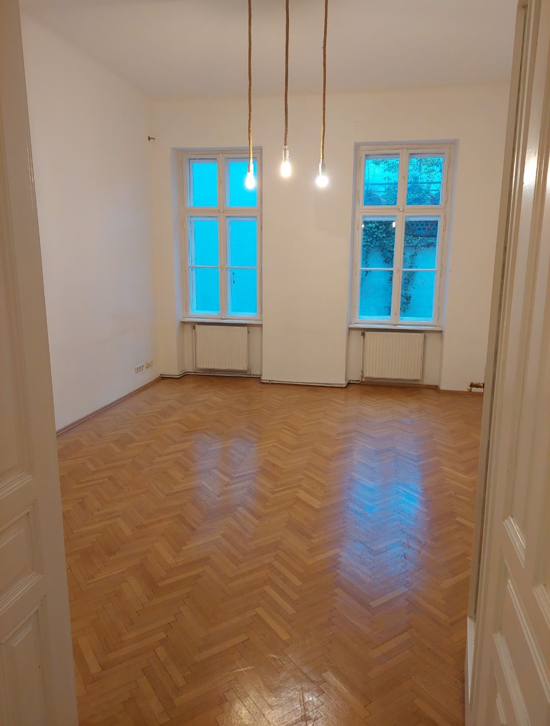 Unbefristete 3 Zimmerwohnung in der Zollergasse