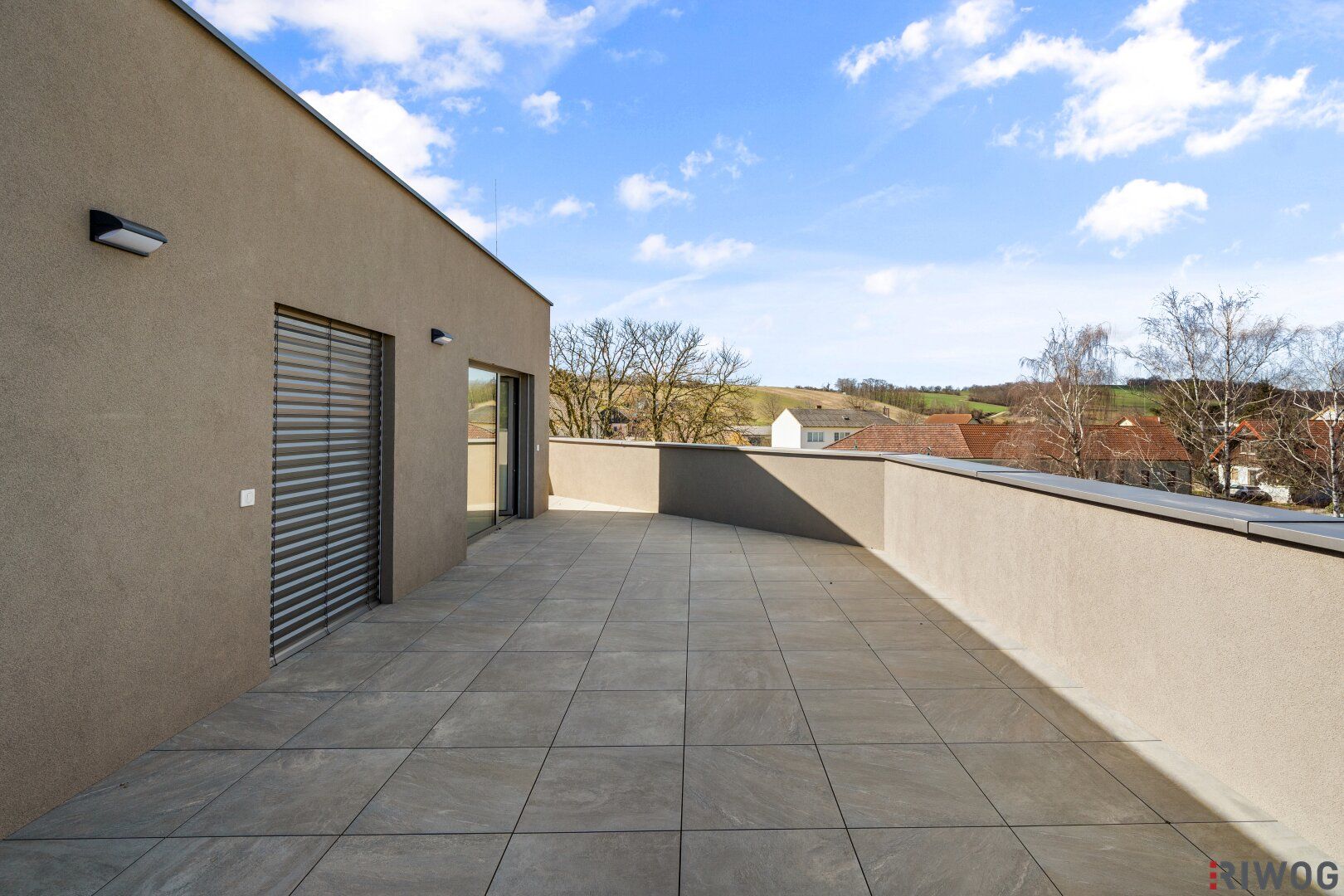 OSTERAKTION - Küchengutschein über 15.000 Euro bei Kauf bis 21.05.2025 *** Dachgeschoss *** 4-Zimmer mit über 140m² Terrasse / Loggia *** Leben im Weinviertel *** Nähe Wolkersdorf und Gerasdorf