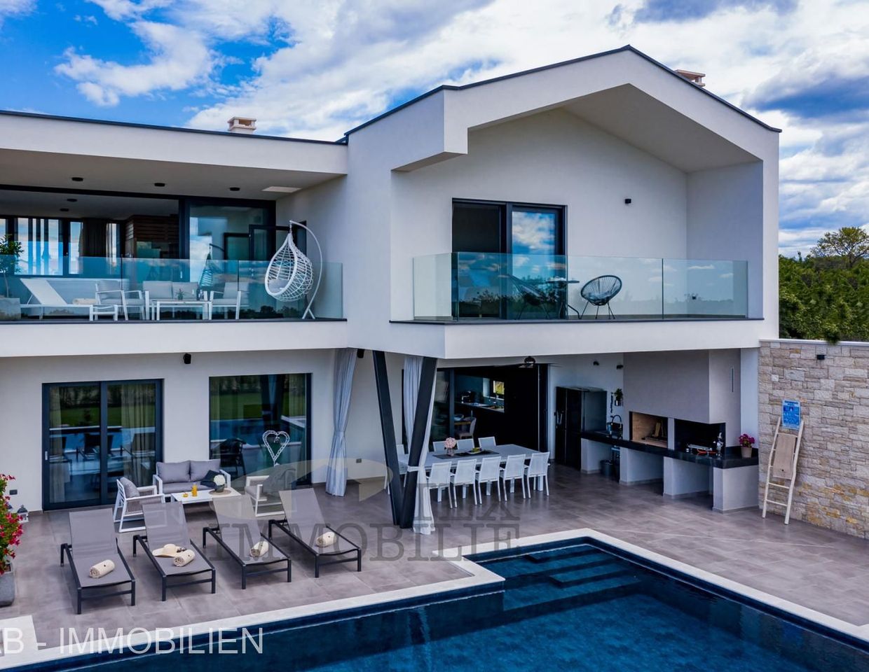 Traum Designervilla mit Meerblick zum Verkauf in Porec