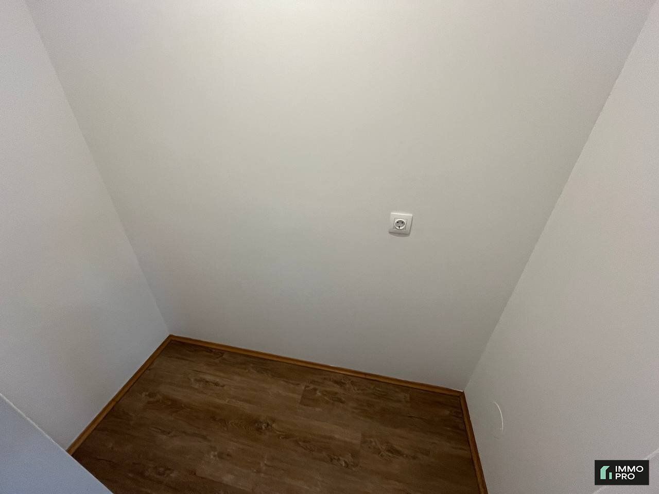 Neu sanierte 1,5-Zimmer-Wohnung mit neuer Einbauküche in Donawitz zu vermieten