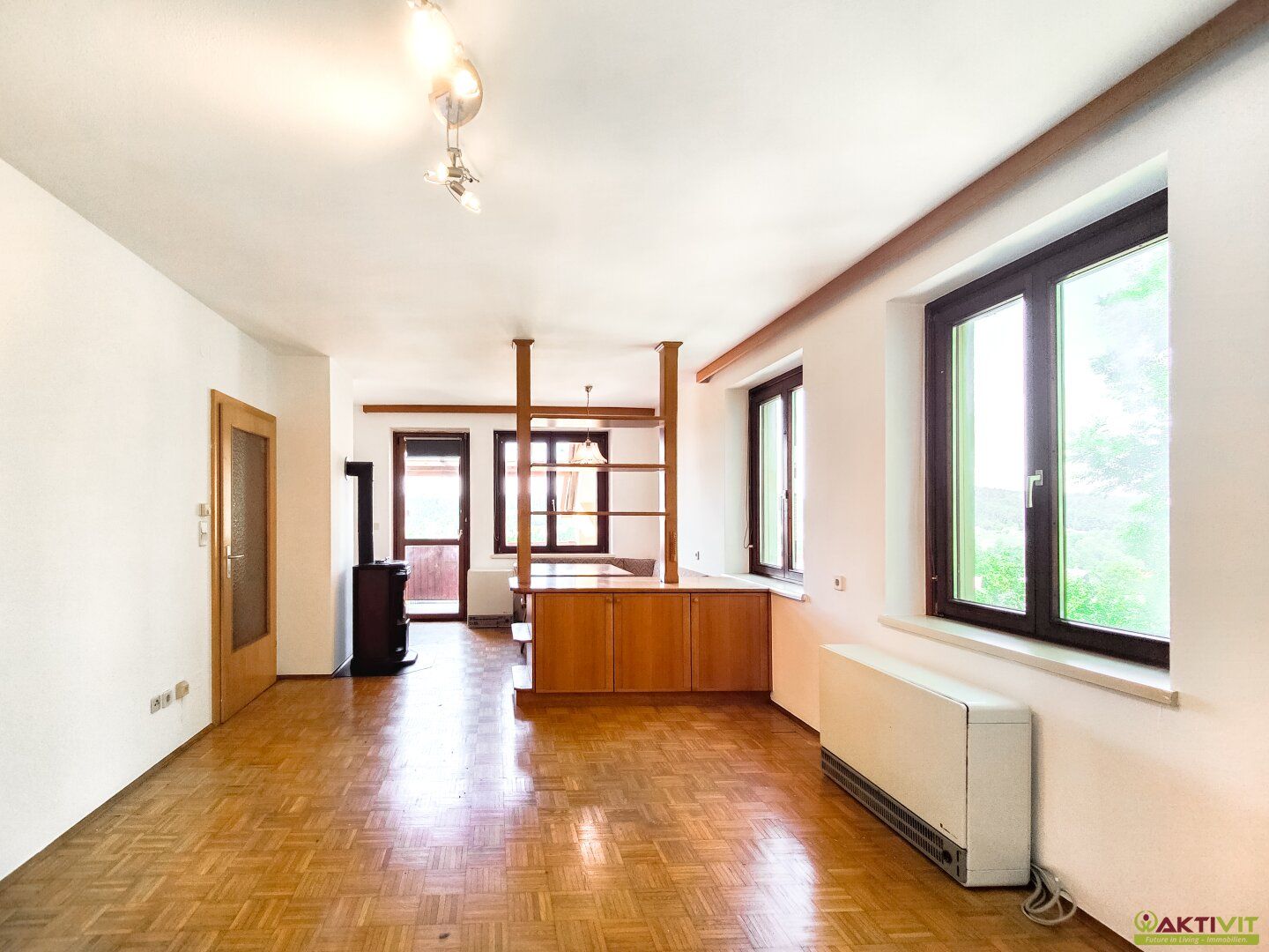 Ruhige 3-Zimmer-Wohnung mit Westbalkon, Fernblick & Parkplatz - Nähe Graz mit Potenzial zur individuellen Gestaltung.