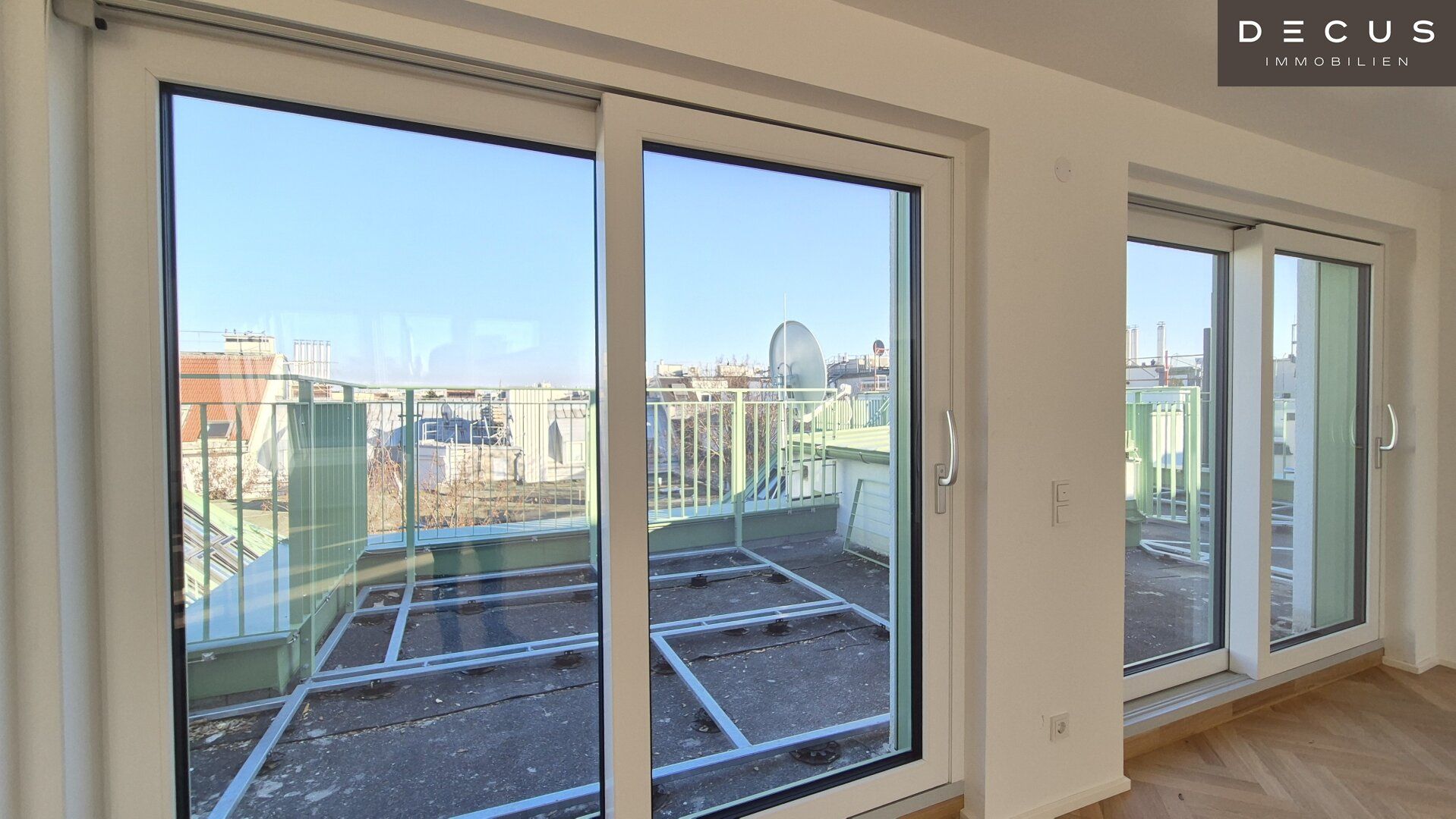 °° ZUR ANLAGE °° DACHTERRASSE °° 4 ZIMMER °° DACHGESCHOSS