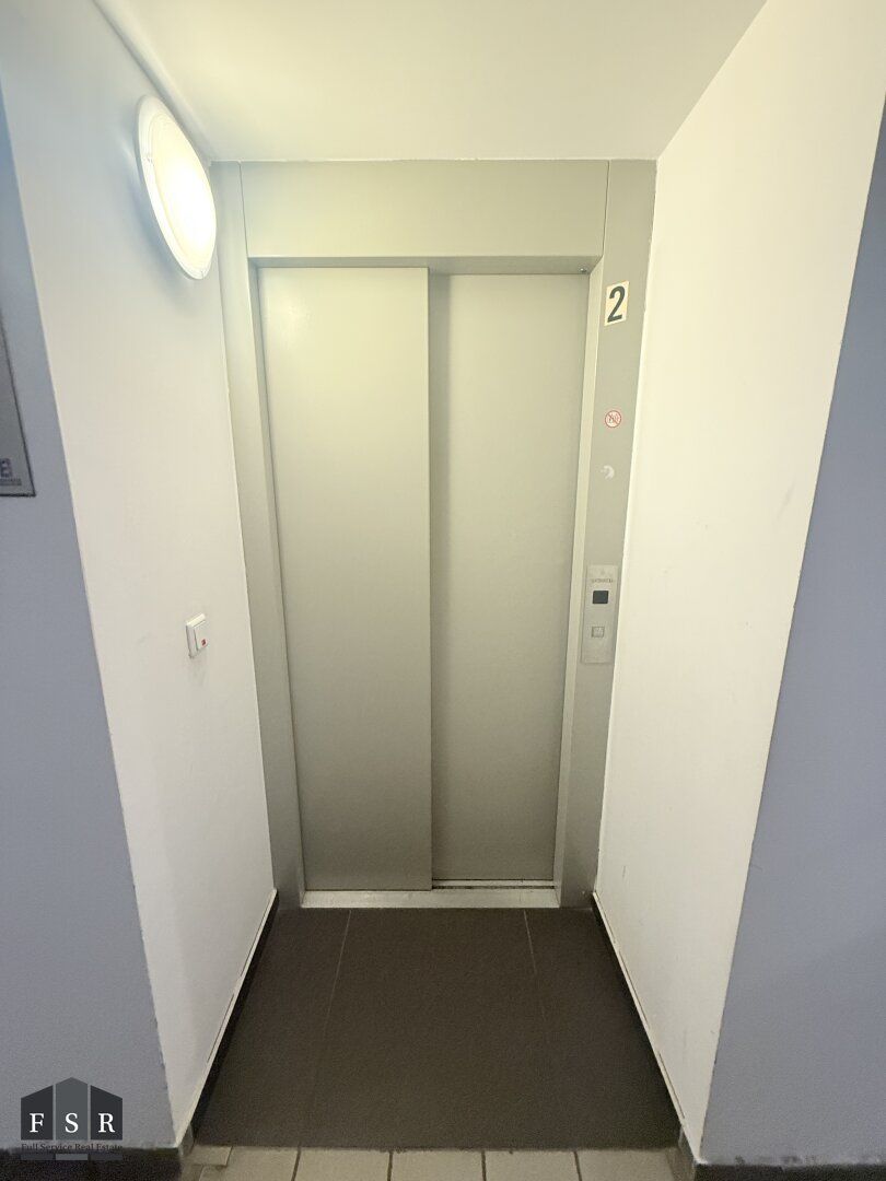 Sanierte, helle 3-Zimmer-Wohnung mit wunderschönem Eckzimmer nähe Siebenbrunnenplatz - perfekter Grundriss - Ansicht 5