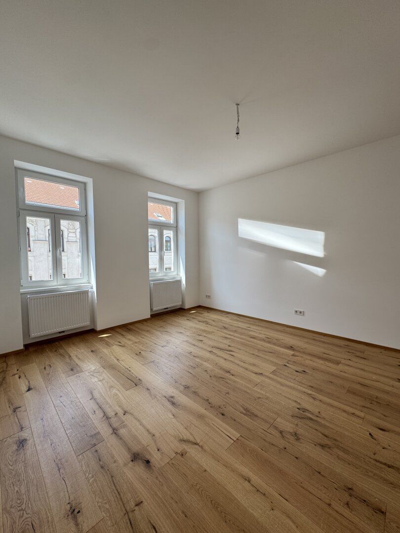 Stilvoll sanierter Altbau-Erstbezug in Ruhelage - 3-Zimmer-Wohnung im 15. Bezirk