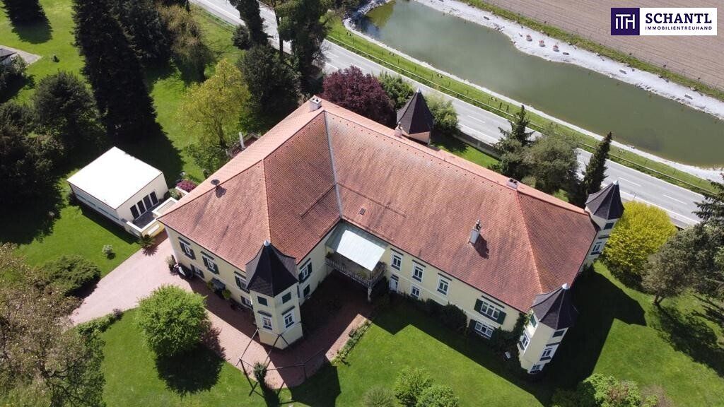 Ein Märchenschloss Nähe Wildon-komplett saniert mit prachtvoller ca. 40.000m² Parkanlage - Biomasseheizung!