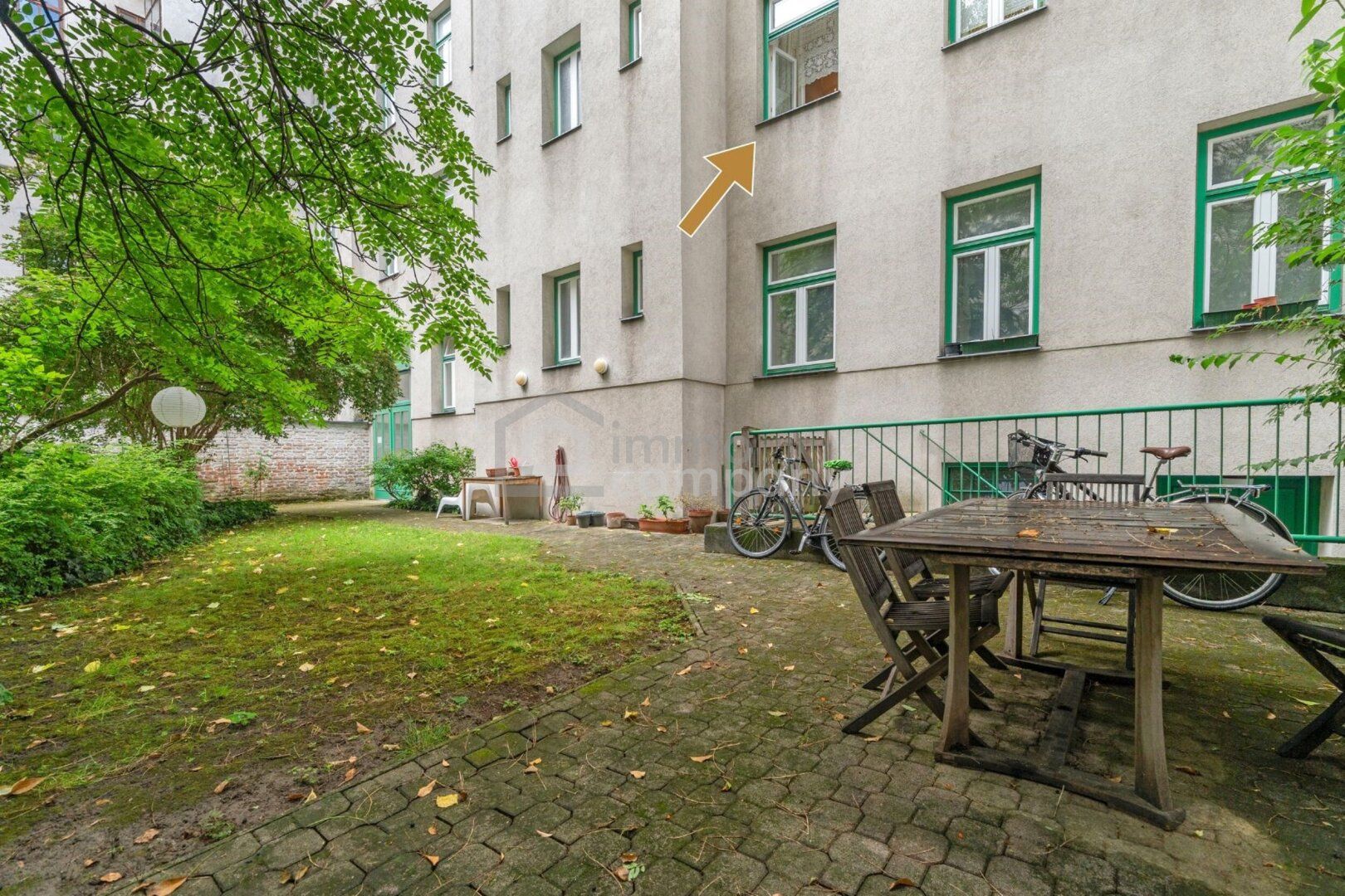 Elegante Altbauwohnung, mit Charakter - Daugiau