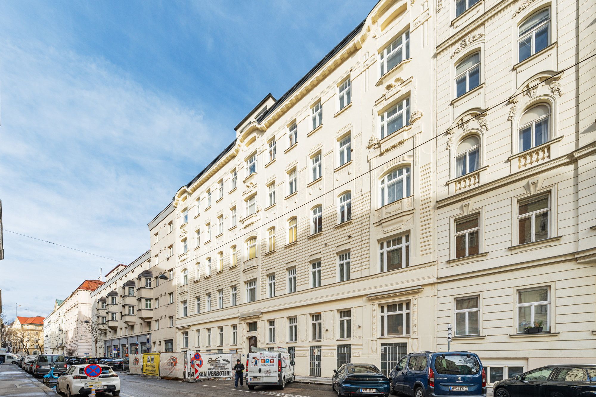 Erstbezug nach Sanierung - Top sanierte Altbauwohnung