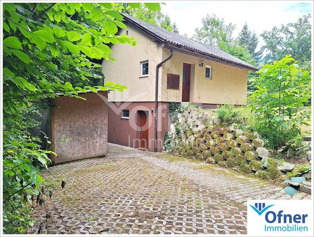 Wochenendhaus in idyllischer Alleinlage - nur wenige Minuten in die Stadt