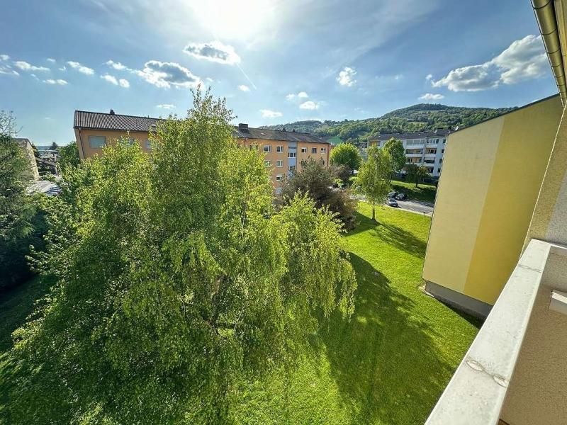 Sonnige 3-Zimmer-Wohnung mit Banlkon
